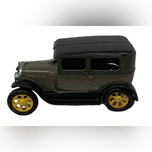 ANTIQUE ARCADE FREEPORT ILLINOIS CAST IRON FORD MODEL T GREEN BLACK YELLOW GOLD